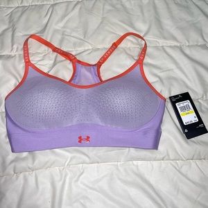 ❤️Lavender❤️ Under Armour sports bra NWT!